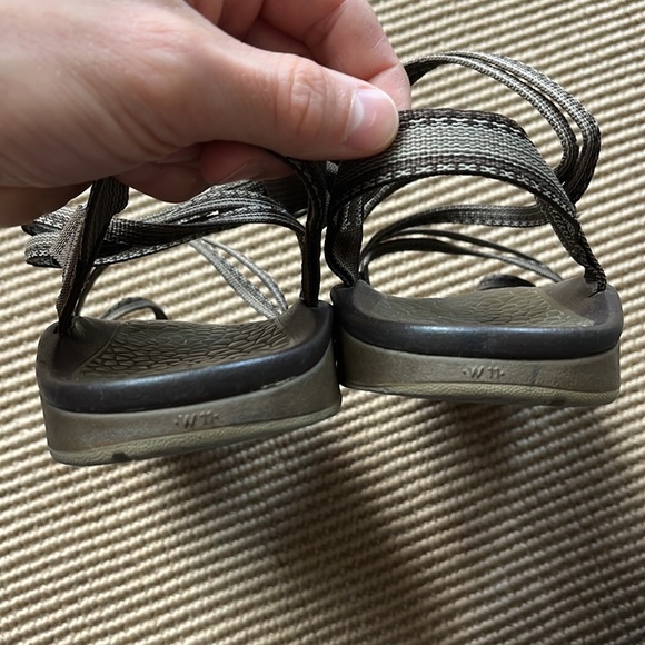 Chaco sanders - brown - lightly worn - Picture 4 of 4